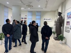 岁末严冬，，两地向导考察永乐高集团